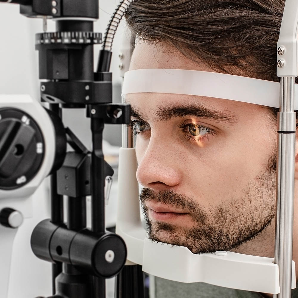 Contact Lens Exams in Paris